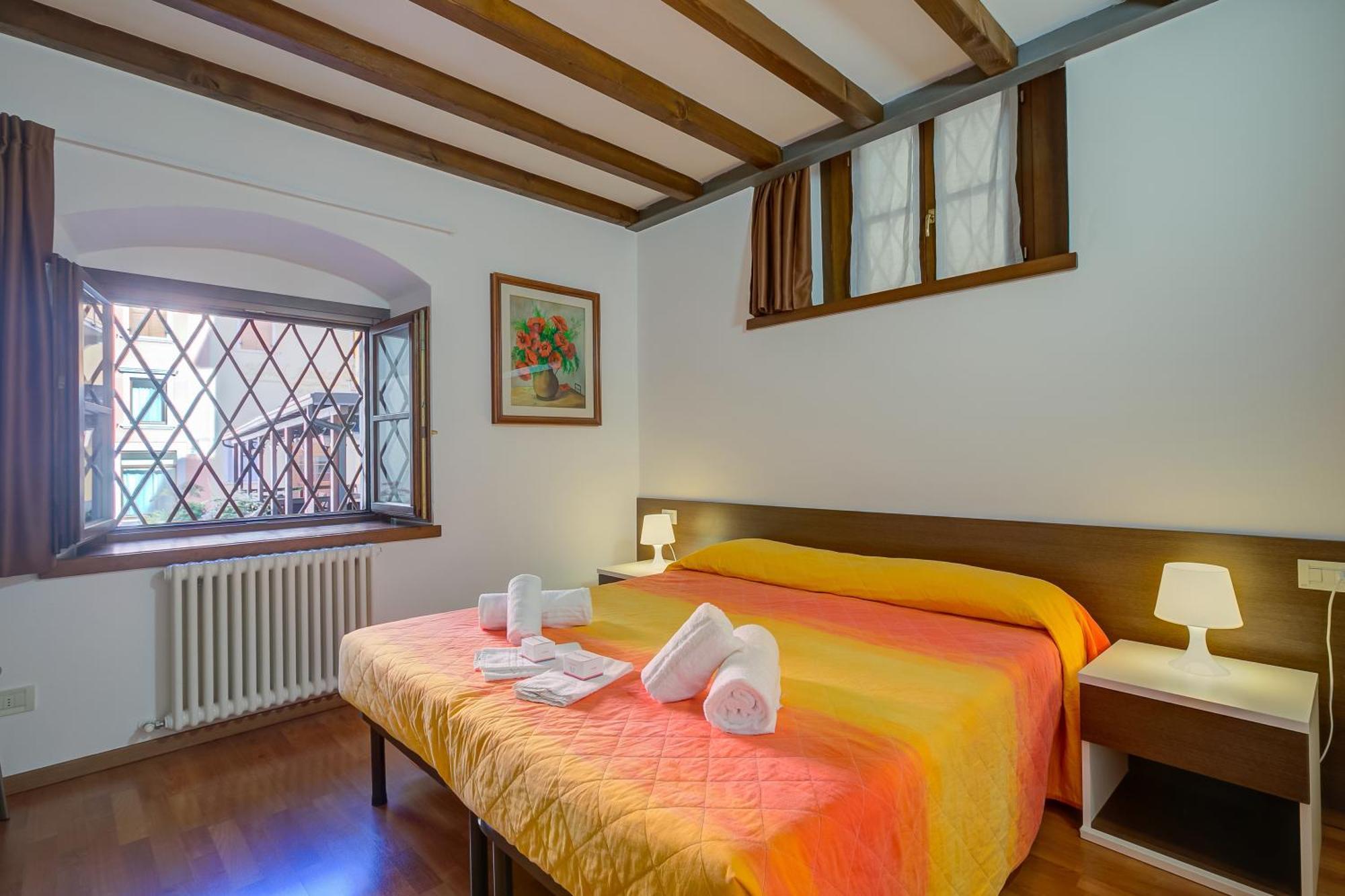 Casa Alpino Aparthotel Riva del Garda Exterior photo