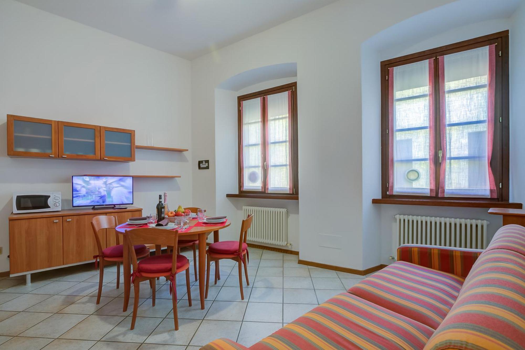 Casa Alpino Aparthotel Riva del Garda Exterior photo